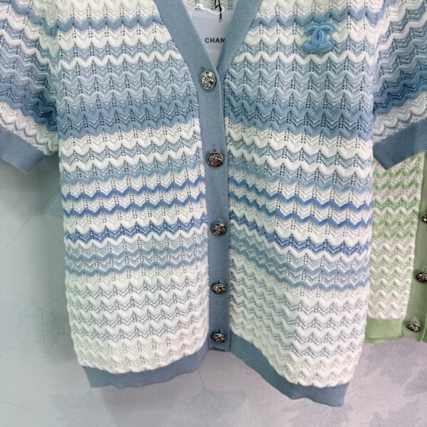 Chanel 2025 Summer New V-neck Short Sleeve Cardigan High Quality