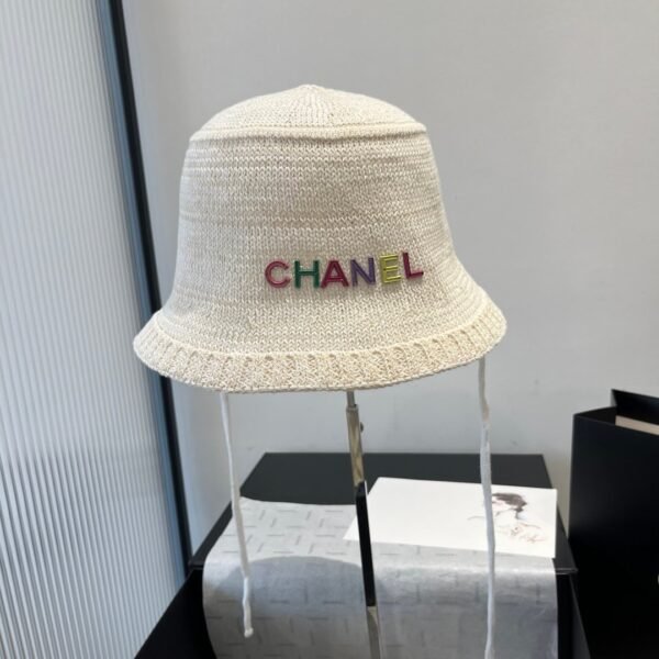 Chanel knitted bucket hat head circumference 57cm