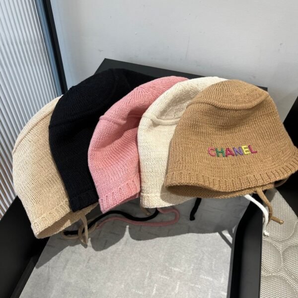 Chanel knitted bucket hat head circumference 57cm