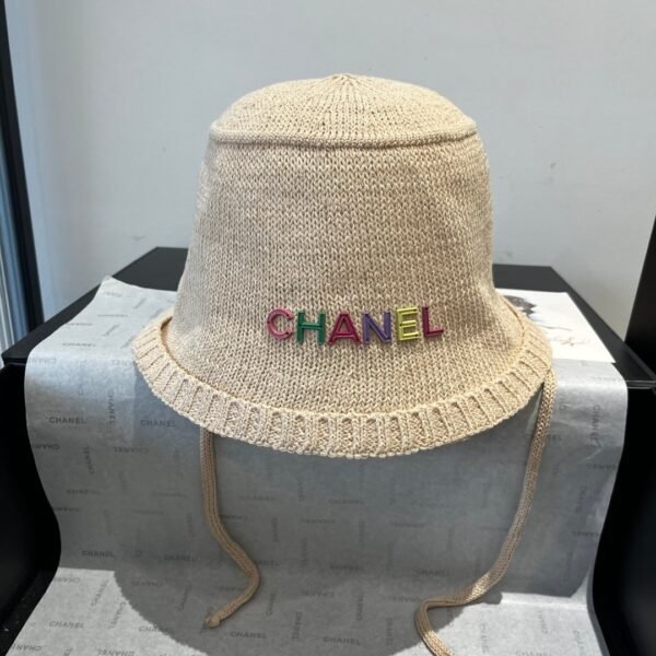 Chanel knitted bucket hat head circumference 57cm