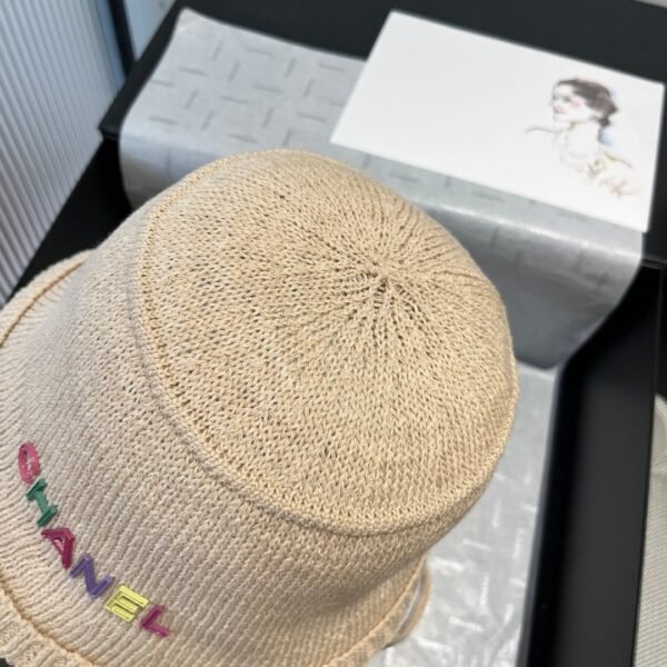 Chanel knitted bucket hat head circumference 57cm