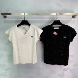 Miu Miu V-neck short-sleeved knit top with small hot diamond embellishment design