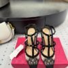 cmp_i1750069608196_9880_0_0.jpg Valentino lace high heels 9.5cm high