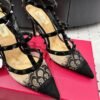 cmp_i1750069619777_5999_0_3.jpg Valentino lace high heels 9.5cm high