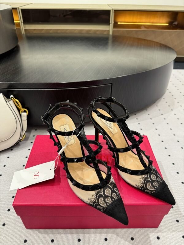 cmp_i1750069621542_5260_0_1.jpg Valentino lace high heels 9.5cm high