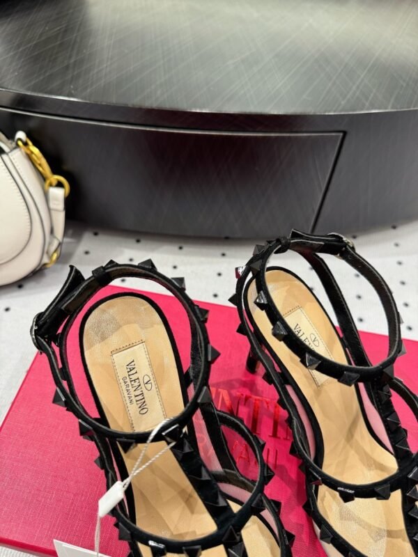 cmp_i1750069621548_3376_0_8.jpg Valentino lace high heels 9.5cm high