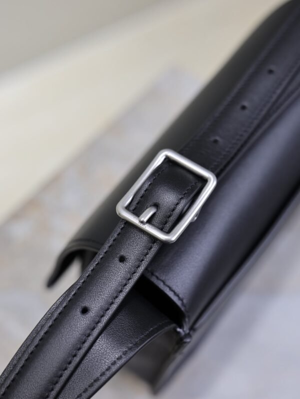 YSL Niki Small Messenger Bag Premium Edition Dimensions: 22×16.5×12cm