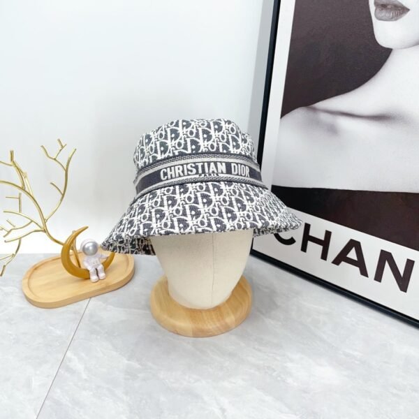 DIOR new summer bucket hat