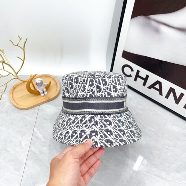 DIOR new summer bucket hat