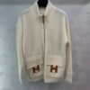 Hermès autumn and winter new mid-length cashmere knitted zipper jacket H-button patchwork leather pocket design high-quality clothing