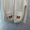 Hermès autumn and winter new mid-length cashmere knitted zipper jacket H-button patchwork leather pocket design high-quality clothing