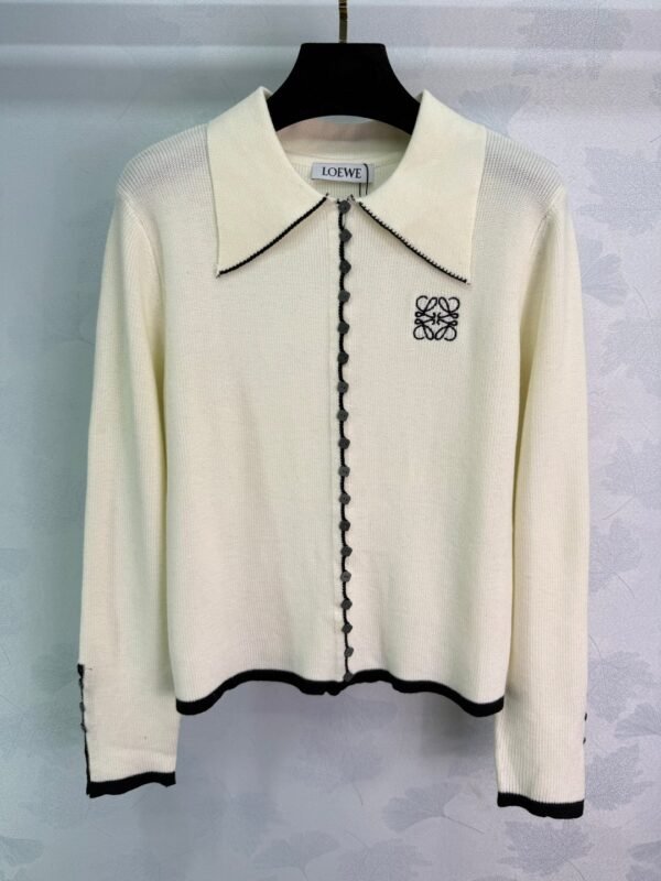 Loewe 2025 early autumn new embroidered totem logo lapel long-sleeved cardigan