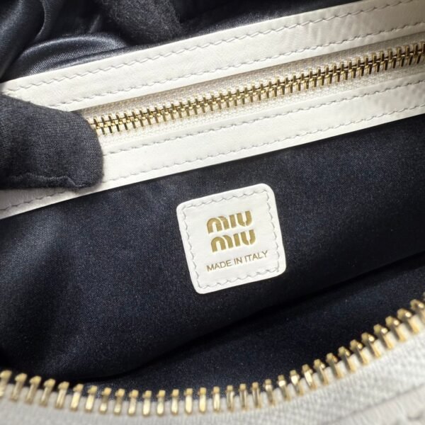 MIUMIU new underarm bowling bag made of soft calfskin material, high-end version, size: 28x15x13cm