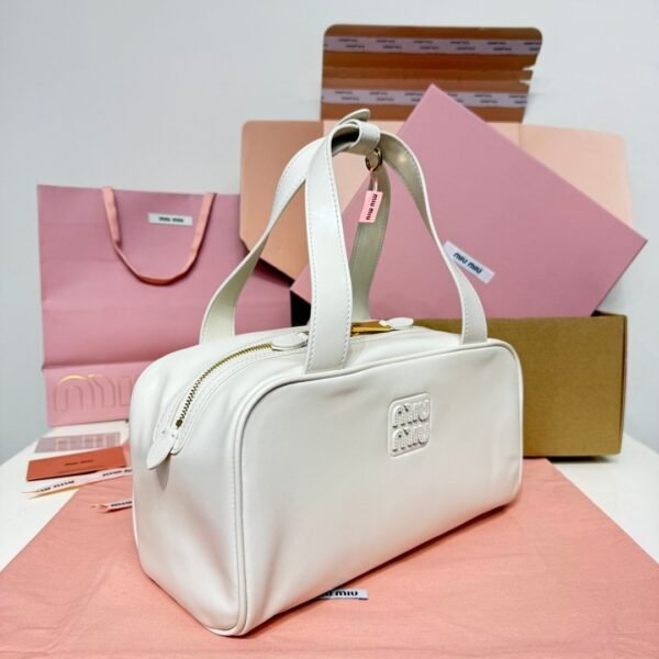 MIUMIU new underarm bowling bag made of soft calfskin material, high-end version, size: 28x15x13cm