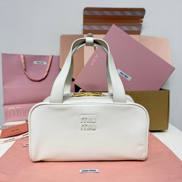 MIUMIU new underarm bowling bag made of soft calfskin material, high-end version, size: 28x15x13cm