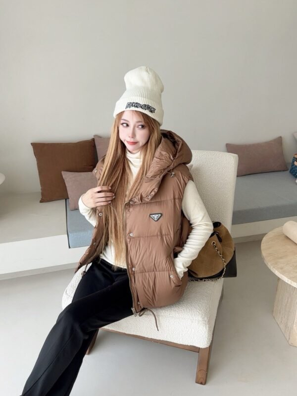 PRADA new down jackets for autumn and winter