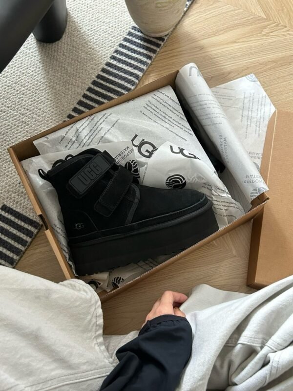 UGG autumn and winter new products height increase thick bottom double Velcro short boots pure wool