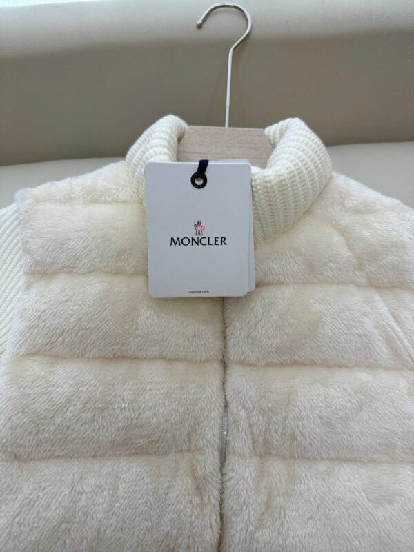 Moncler stand collar long sleeve knitted sleeve 90% white goose down down jacket
