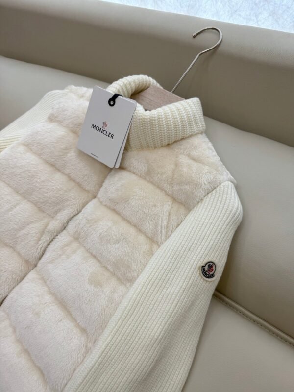 Moncler stand collar long sleeve knitted sleeve 90% white goose down down jacket