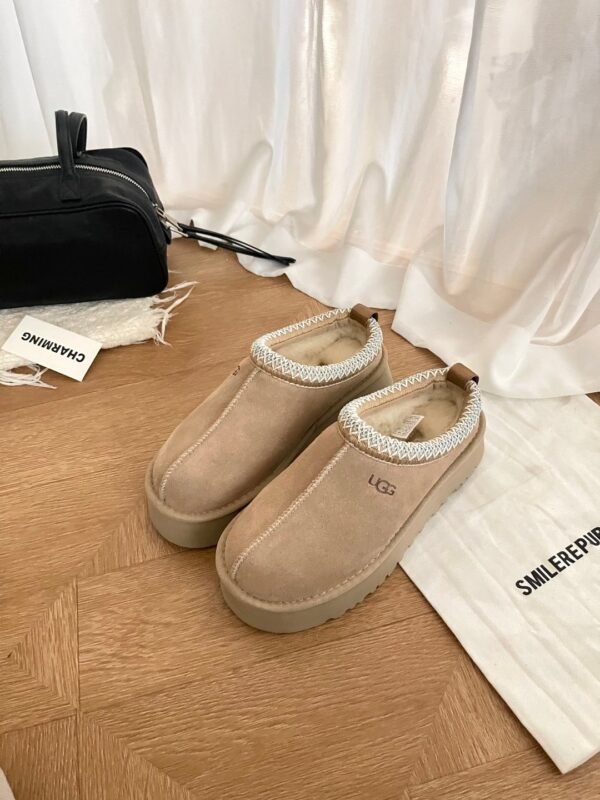 cmp_i1759142015719_6435_0_0.jpg UGG autumn and winter new color matching snow boots lining wool material