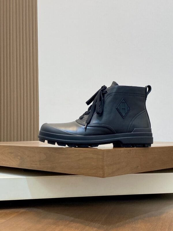 Hermès high-top casual sneakers made of calfskin leather