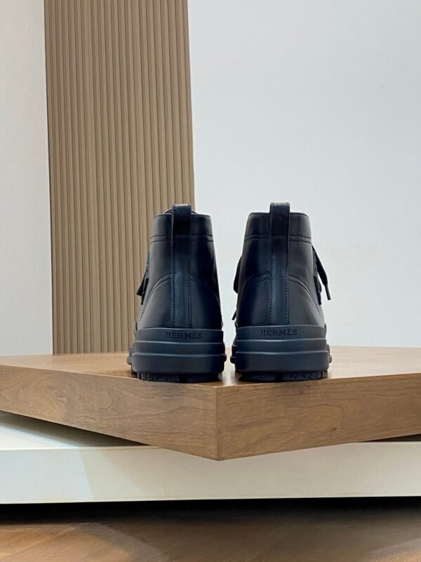 Hermès high-top casual sneakers made of calfskin leather