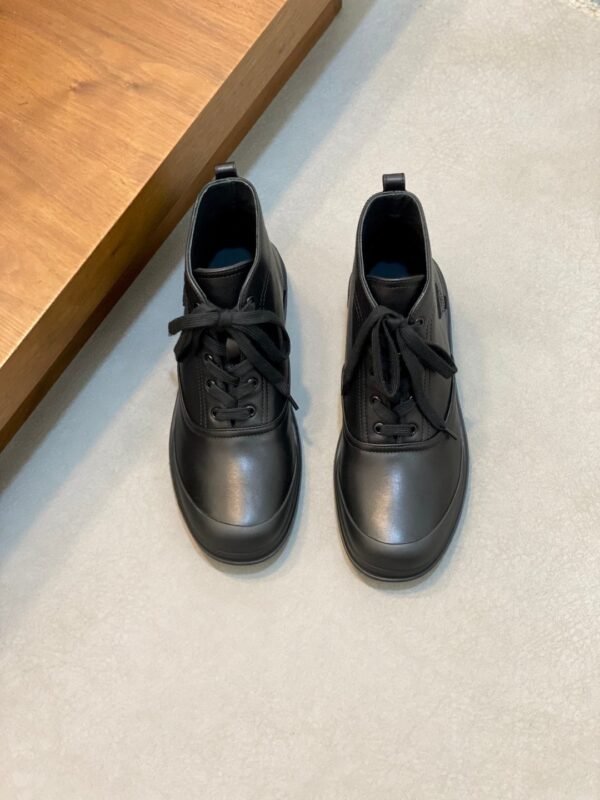 Hermès high-top casual sneakers made of calfskin leather