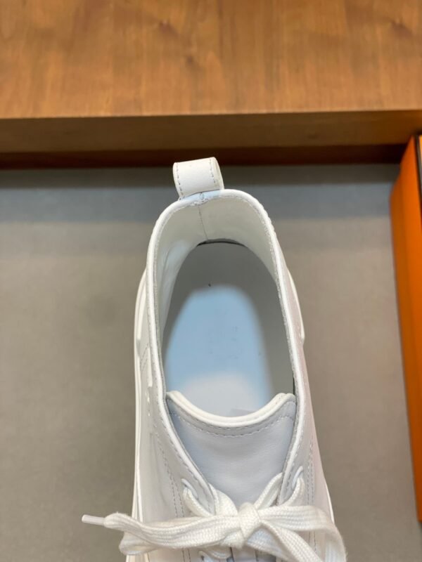 Hermès high-top casual sneakers made of calfskin leather