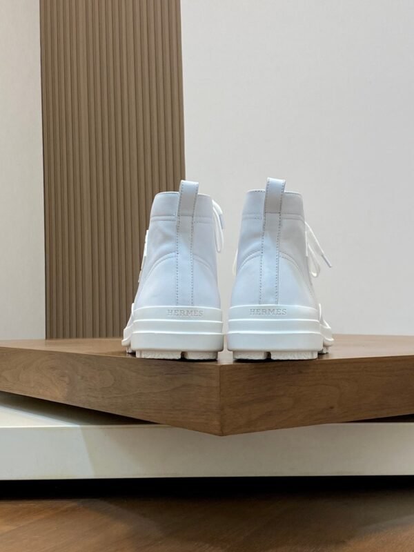 Hermès high-top casual sneakers made of calfskin leather