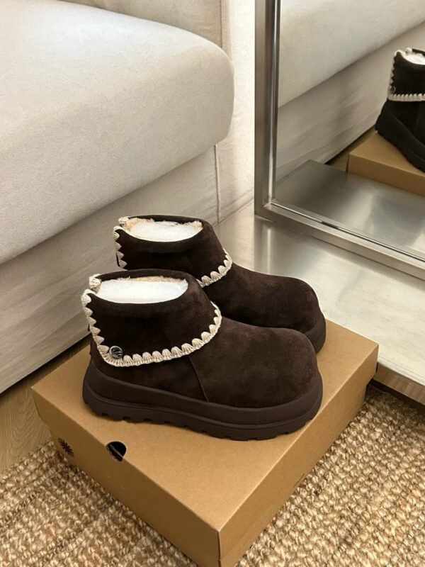 UGG autumn and winter new thick-soled Martin boots Bottom thickness: 5cm