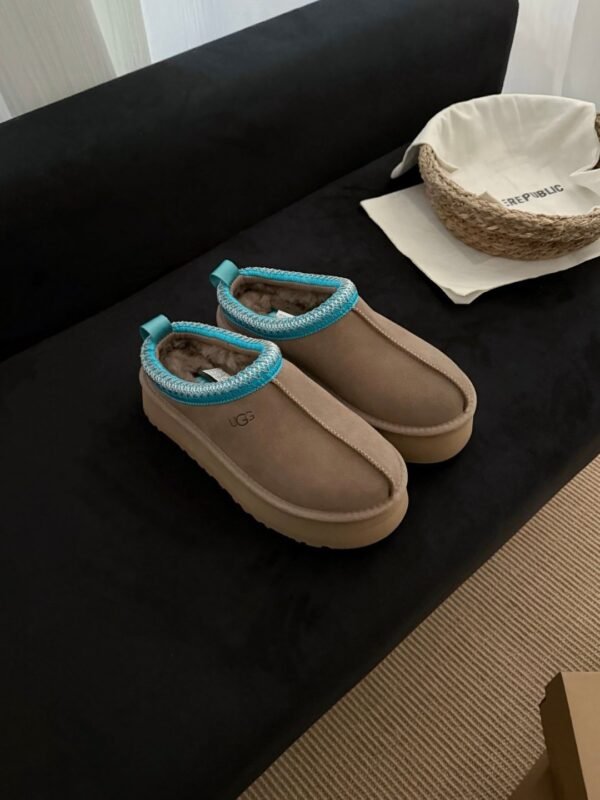 cmp_i1760958074784_7394_0_0.jpg UGG autumn and winter new color matching snow boots lining wool material