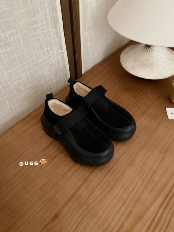 cmp_i1761510521913_1375_0_0.jpg UGG autumn and winter new products increase height thick bottom modern casual shoes wool style