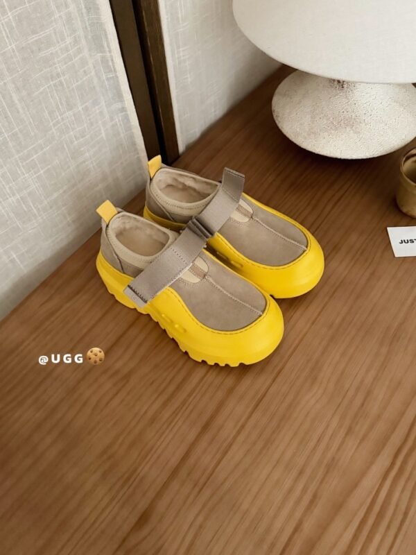 cmp_i1761510596589_5178_0_0.jpg UGG autumn and winter new products increase height thick bottom modern casual shoes wool style