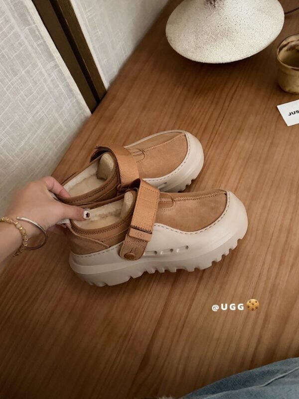 cmp_i1761510624841_9672_0_1.jpg UGG autumn and winter new products increase height thick bottom modern casual shoes wool style