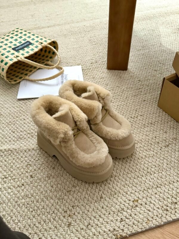 cmp_i1761913594868_7395_0_7.jpg UGG winter new snow boots with wool inner lining and a 6.5cm thick sole.
