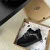 UGG new winter snow boots have a wool lining.