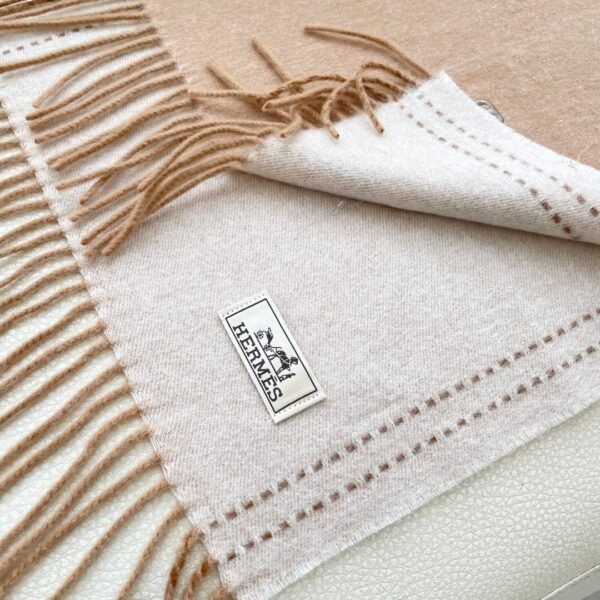 Hermès double-sided cashmere scarf, premium version, made of cashmere material, size: 32 x 180cm