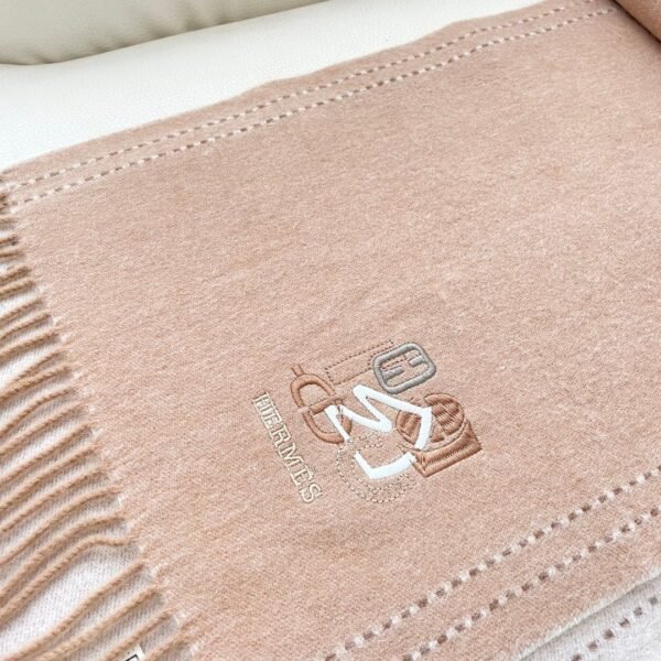 Hermès double-sided cashmere scarf, premium version, made of cashmere material, size: 32 x 180cm