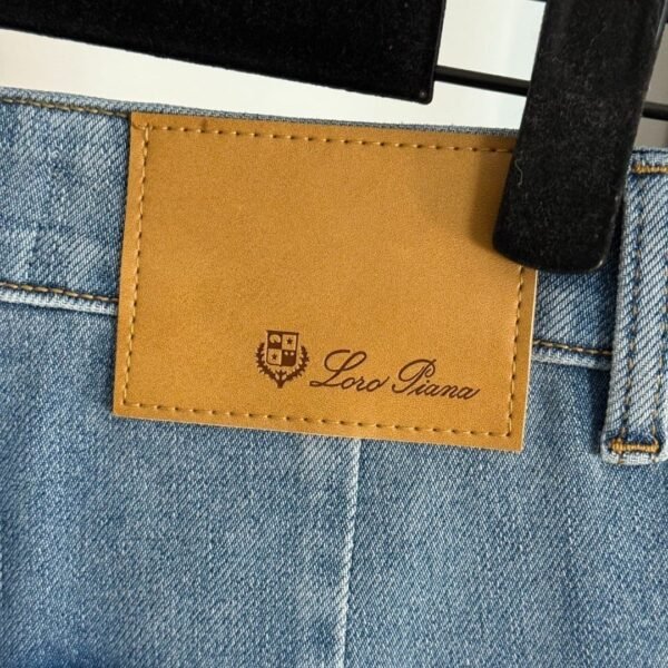 Loro Piana high-waisted slim-fit versatile denim trousers with embroidered leather logo High-quality clothing