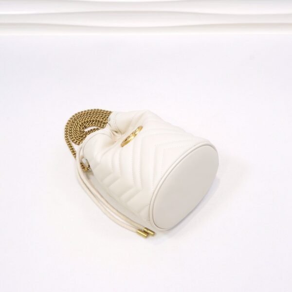 GUCCI Bucket bag, premium version, made of lambskin. Dimensions: 19x17cm