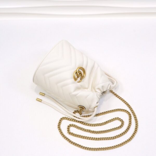 GUCCI Bucket bag, premium version, made of lambskin. Dimensions: 19x17cm