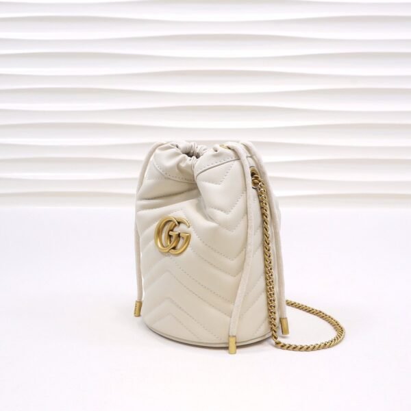 GUCCI Bucket bag, premium version, made of lambskin. Dimensions: 19x17cm