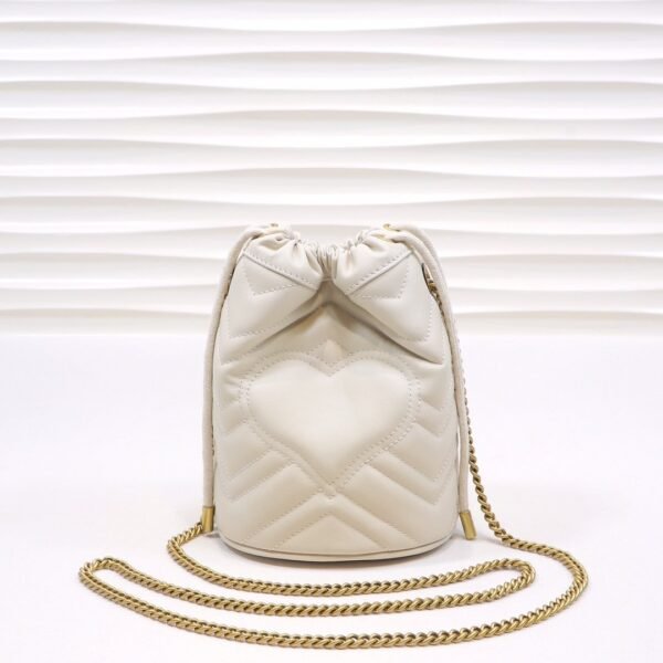 GUCCI Bucket bag, premium version, made of lambskin. Dimensions: 19x17cm