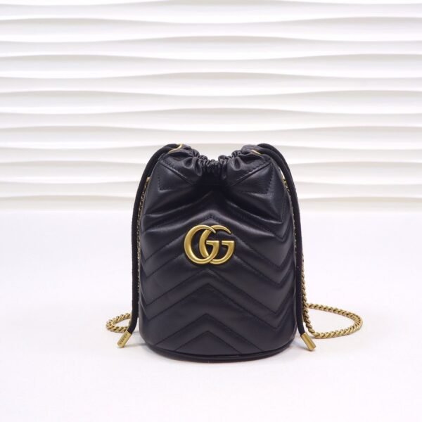 GUCCI Bucket bag, premium version, made of lambskin. Dimensions: 19x17cm