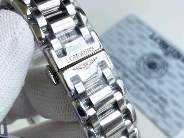 Longines Women’s Heart Moon Series official website, same 1:1 high-end replica watch size 30.5mm X9.4mm