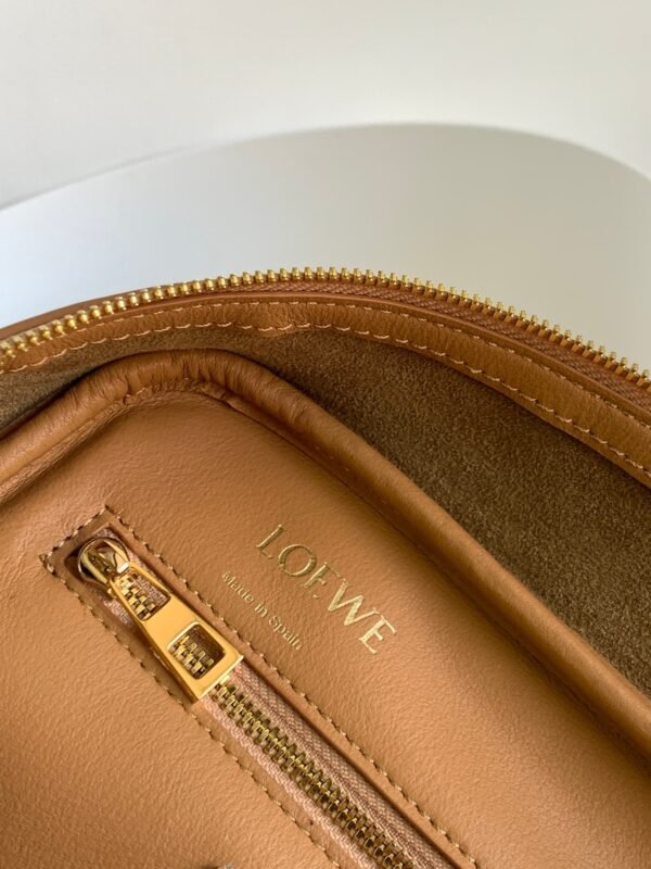 Loewe latest Amazona handbag, premium version1：1, made of cowhide, size: 28*18*11cm
