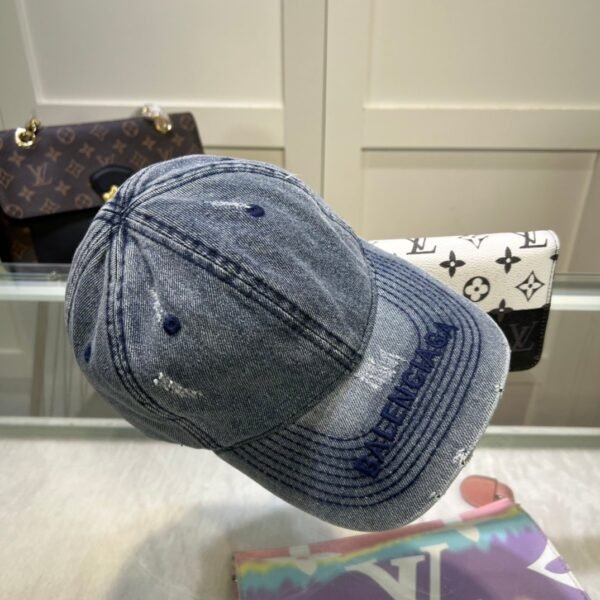 Balenciaga ripped baseball cap