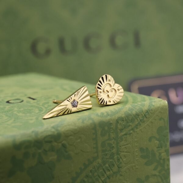 GUCCI asymmetric earrings