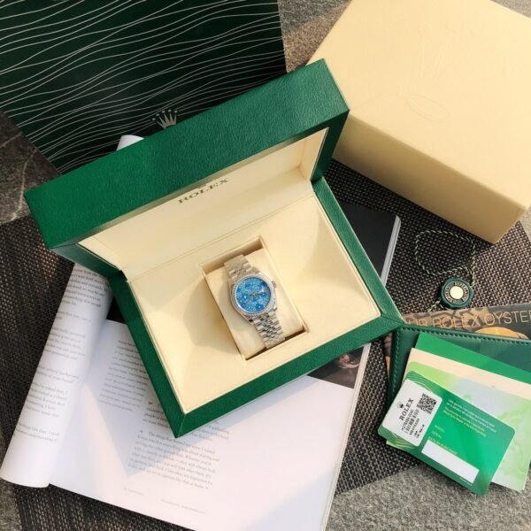 Rolex ladies’ Oyster Datejust watch case diameter 31 mm with high-end 2236 movement