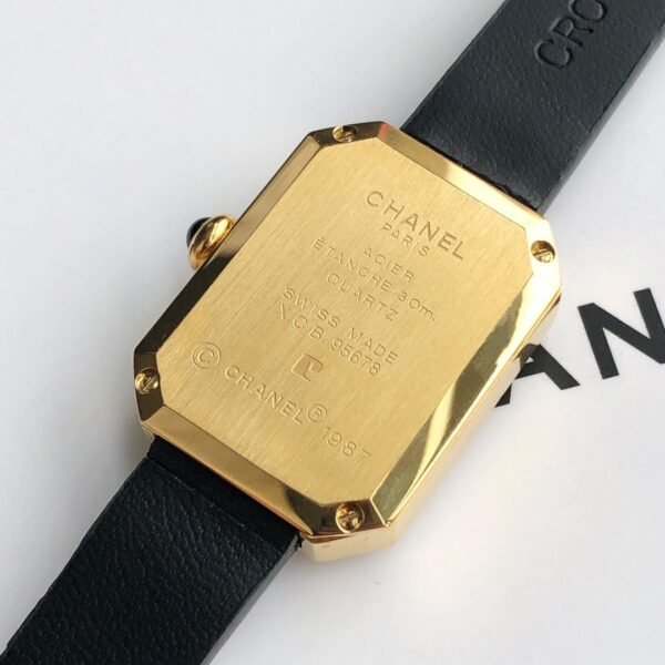 Chanel Black Gold Sugar Cube Women’s Quartz Watch Watch Size 19.7×15.2mm High-quality high-end watches